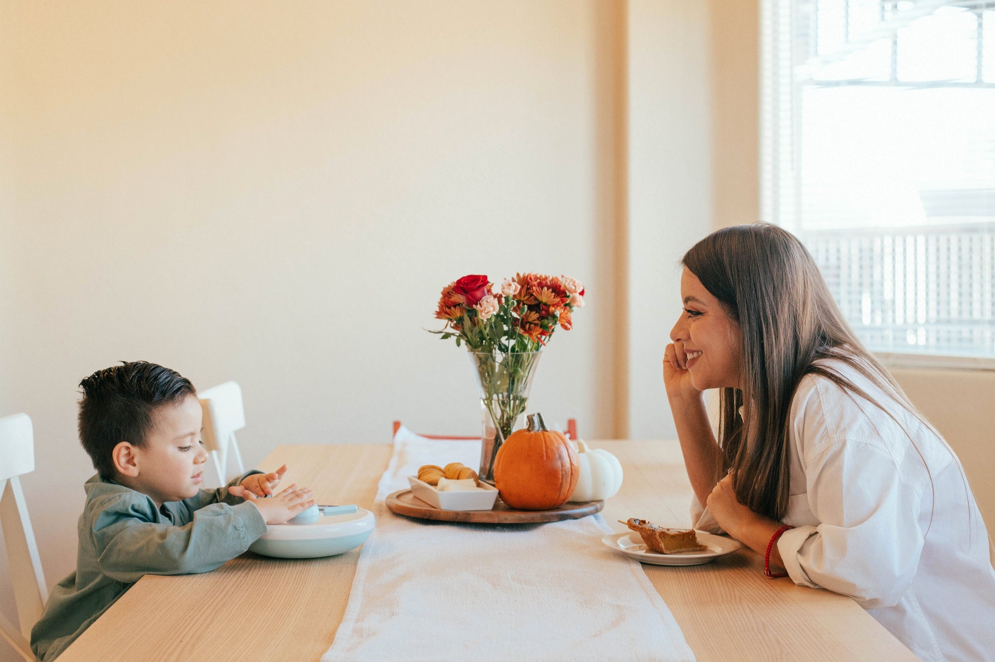 Holiday Gatherings, Food, & Family: How to Kindly Hold Boundaries During the Holidays