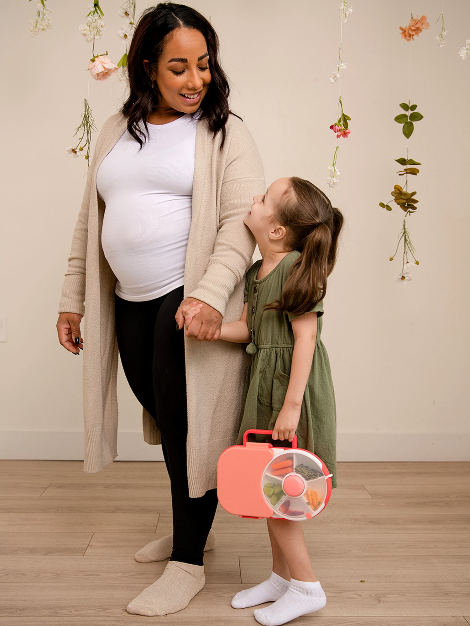 https://www.gobekids.co/cdn/shop/products/LB_WatermelonCoral_MomandDaughter.png?v=1681162100